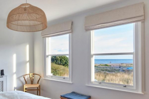 A cool coastal retreat on Kingsdown beach - The White House